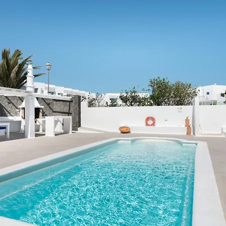 Lucía, En Primera Línea De Mar - Lanzarote