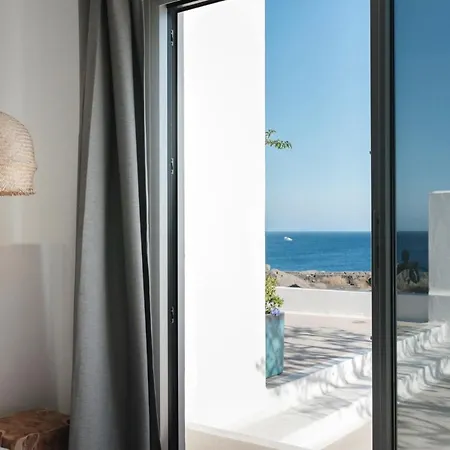 Lucía, En Primera Línea De Mar - Lanzarote *